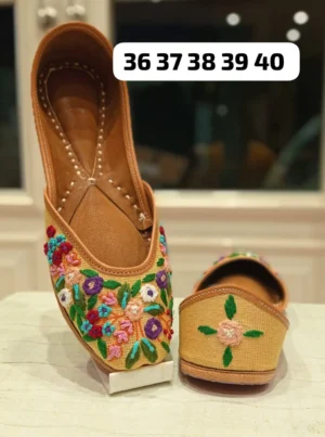 designer punjabi jutti for women