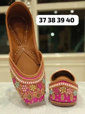 designer punjabi jutti for women