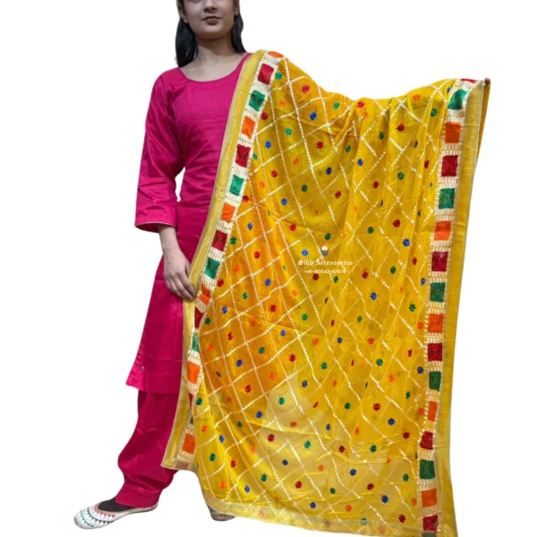 plain-magenta-pink-suit-with-phulkari-dupatta