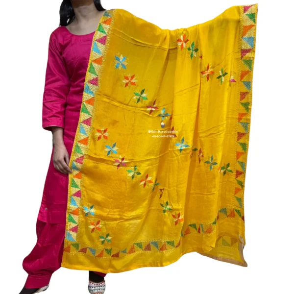 plain-magenta-pink-suit-with-saffron-phulkari-dupatta