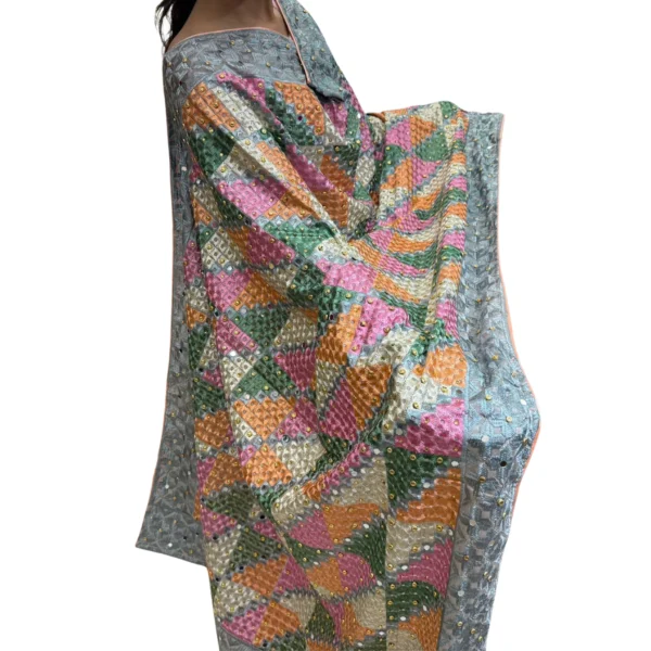 Plain Pink Suit With Gray Phulkari Dupatta - Image 2