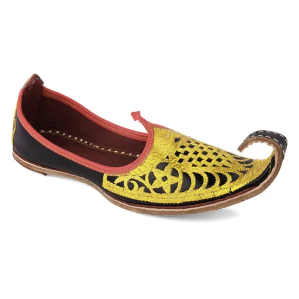 Traditional Black Embroidered Men s Punjabi Jutti