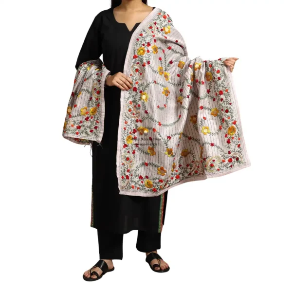 Pale Purple Ranihati Chanderi Silk Punjabi Phulkari Dupatta