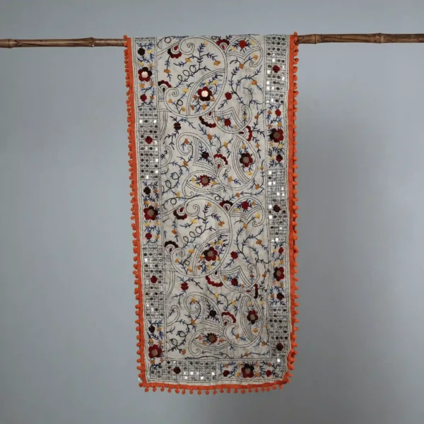 Ranihati Chanderi Silk Phulkari Stole - Product ID: 32