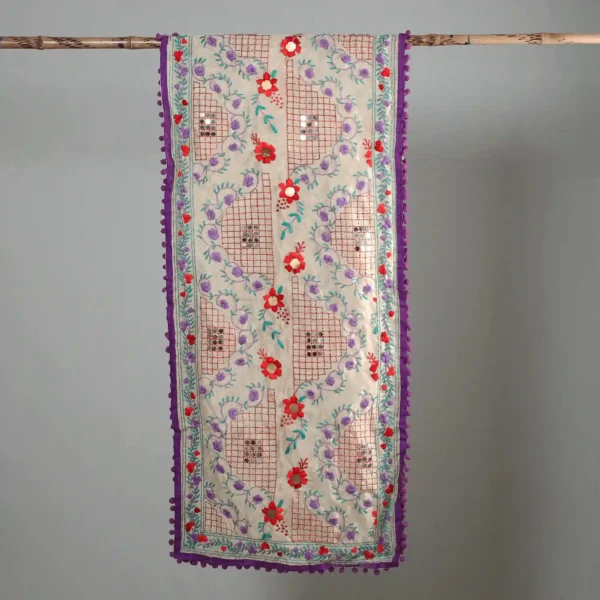 Ranihati Chanderi Silk Phulkari Stole - Product ID: 36 - Image 2
