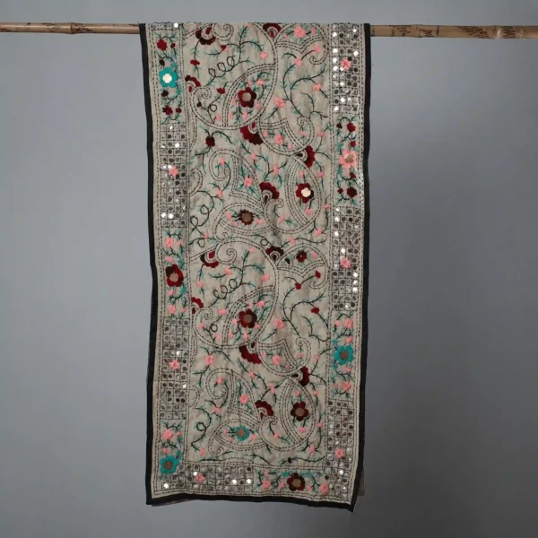 Ranihati Chanderi Silk Phulkari Stole - Product ID: 43