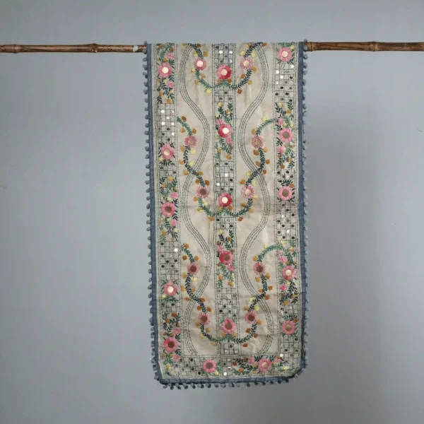 Ranihati Chanderi Silk Phulkari Stole - Product ID: 54