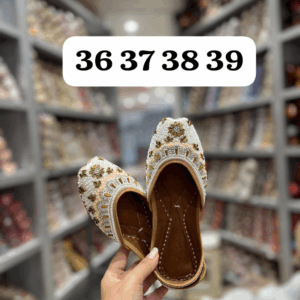 Peral White Punjabi Jutti For Women