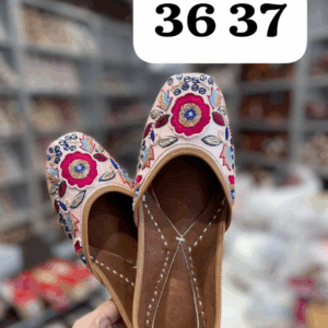 Purple Pink With Floral Embroidery Punjabi Jutti For Women