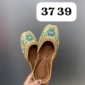 Floral Pastel Punjabi Jutti For Women